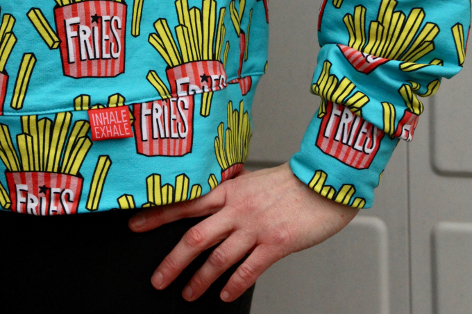 Sweatshirtstof Albstoffe Hamburger Liebe Classics No. 1 OMG Fries, turquoise