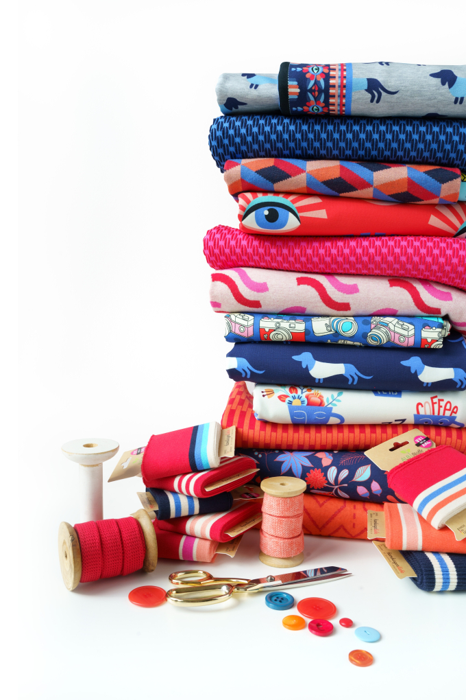 Sommersweat Albstoffe Hamburger Liebe Darling Things Wienerdog, dunkelblau