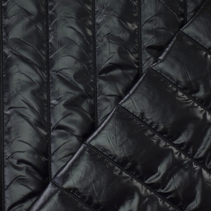 Tissu matelassé molletonné Anna Burda, noir
