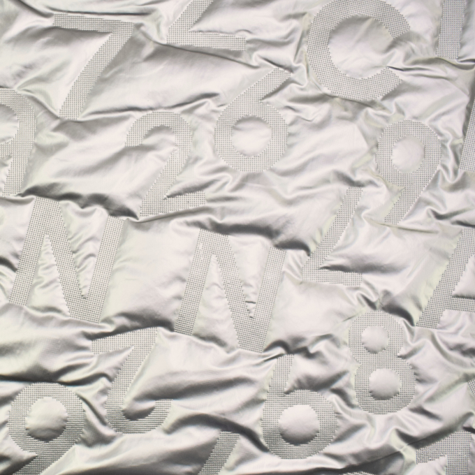 Tissu matelassé molletonné Chiffres Numbers, argent