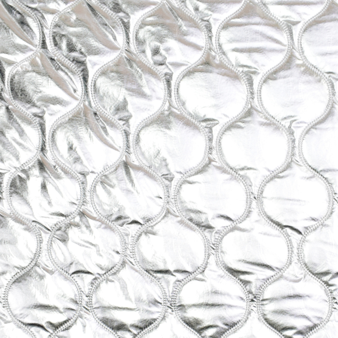 Doorgestikte stof Embossed Drops, zilverkleurig
