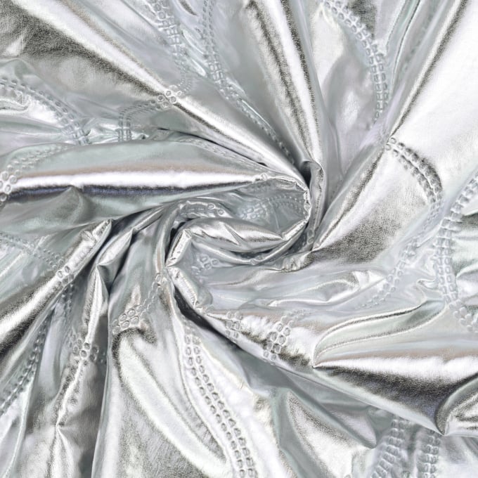 Doorgestikte stof Embossed Drops, zilverkleurig