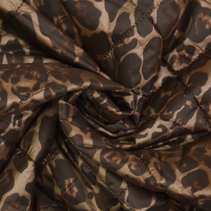 Gewatteerde stof luipaard, bruin