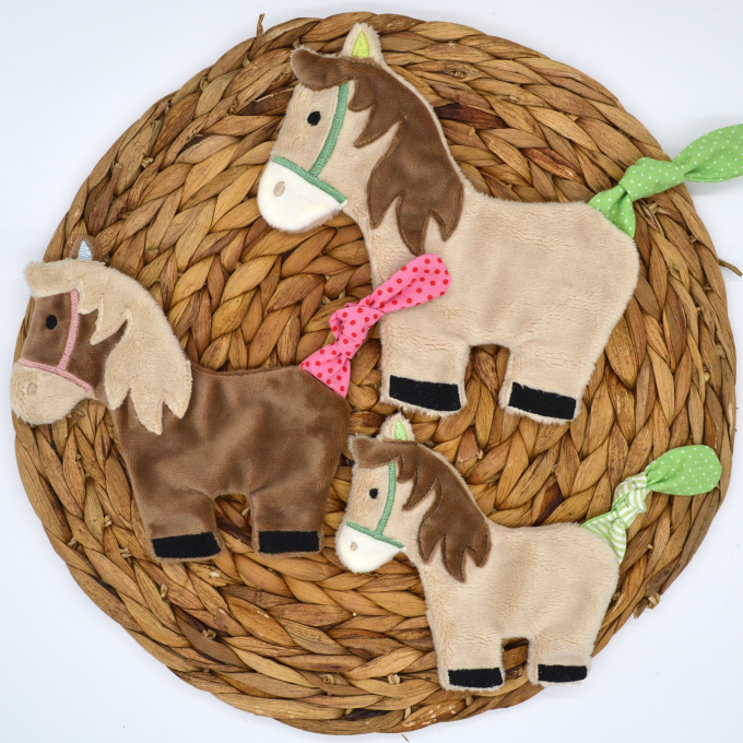 Fichier modèle broderie Peluche cheval Fadenstark