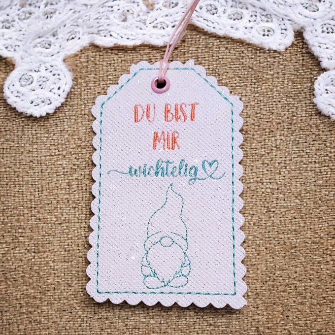 Stickdatei Rock Queen Geschenk-Anhänger ITH