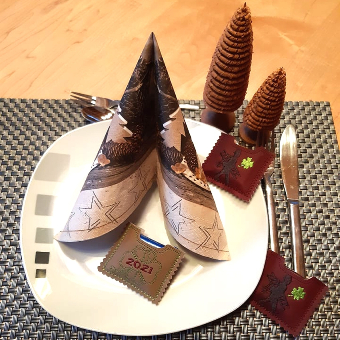 Stickdatei Rock Queen Geschenkhüllen Weihnachten, Silvester, Mini Schololaden