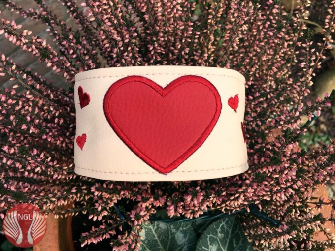 Stickdatei Rock Queen Herzen
