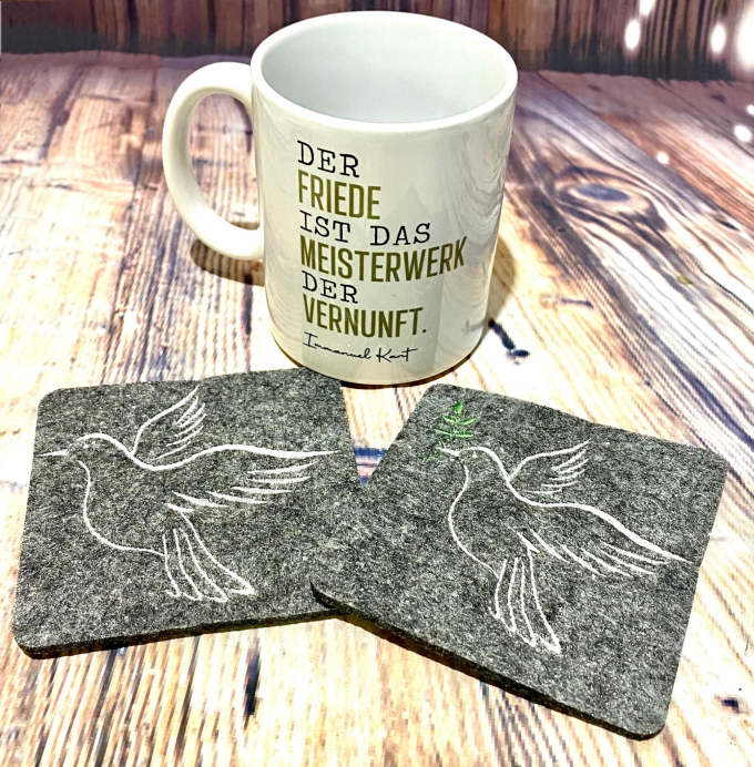 Stickdatei Rock Queen Peace Zeichen Tauben