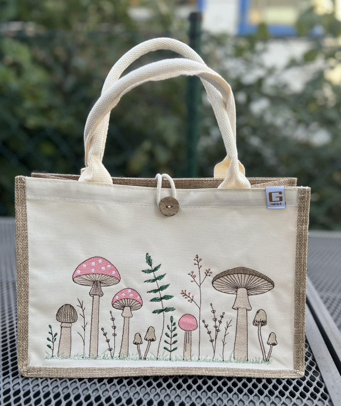 Fichier modèle broderie Champignons Rock Queen