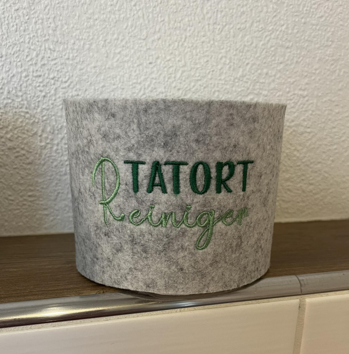 Stickdatei Rock Queen Toilettenpapier 01, german