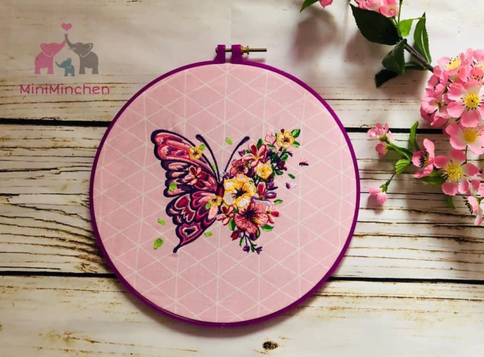 Borduurbestand Stickzebra Schmetterling, Duits