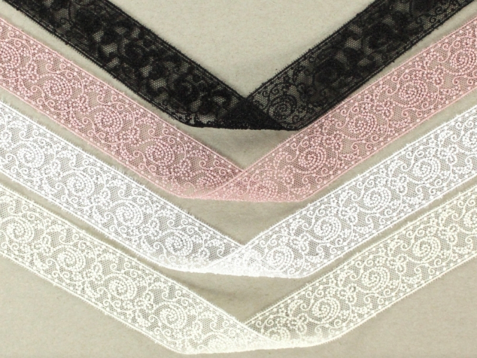 Embroidered laceband, dusty pink