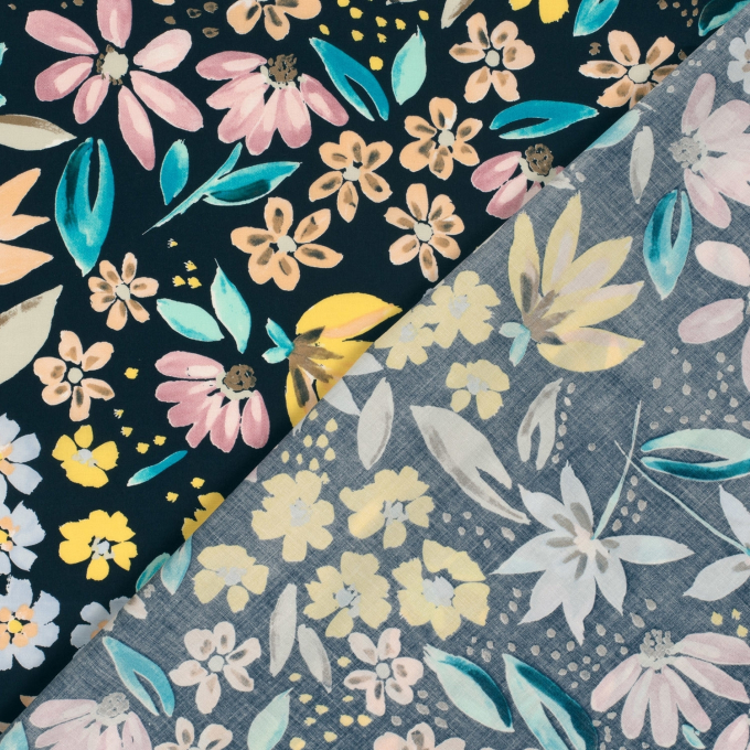 Tissu satin de coton stretch Fleurs Flowers, bleu marine