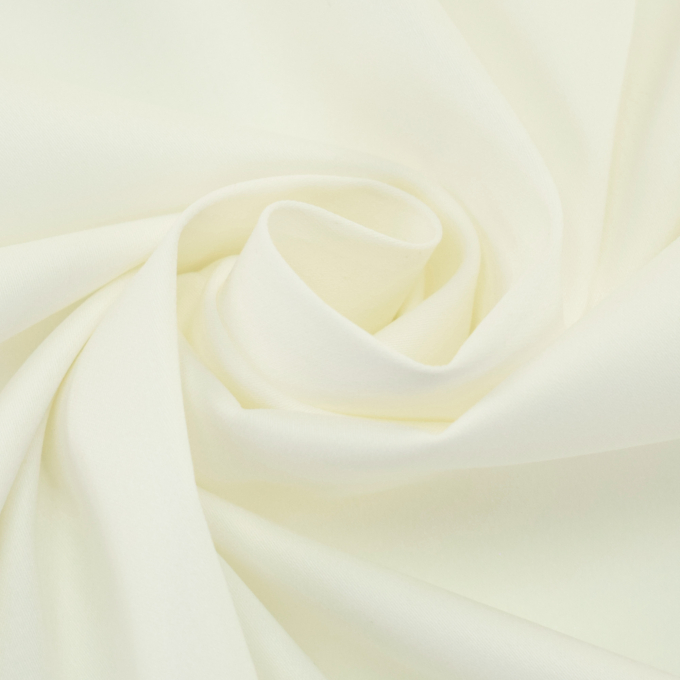 Tissu satin de coton stretch uni, blanc cassé