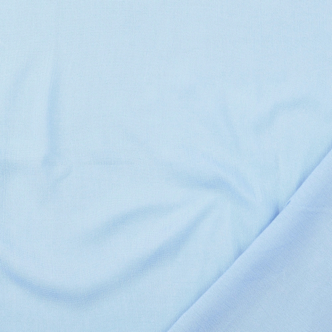 Tissu viscose crêpe georgette uni, bleu clair