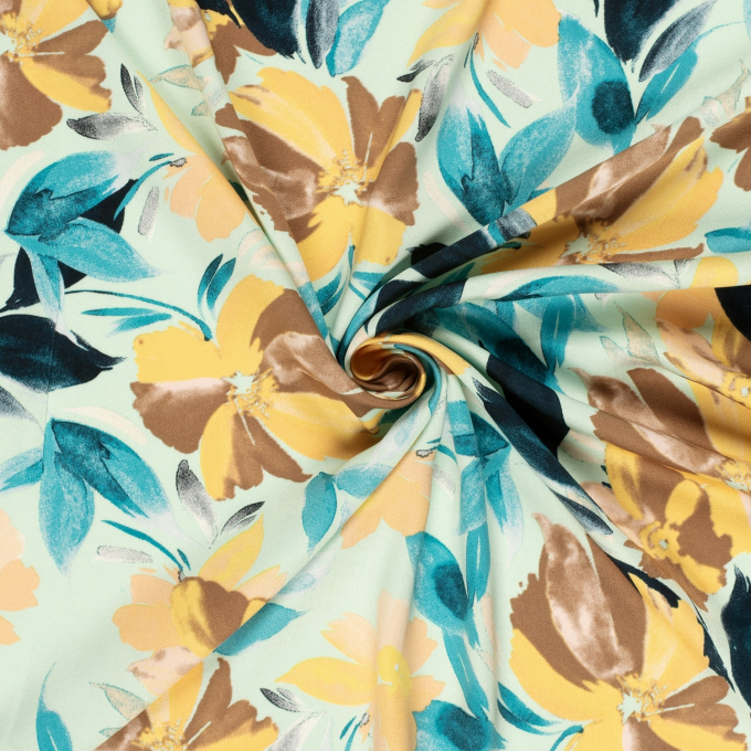 Viscose satijn flower love, licht mintgroen