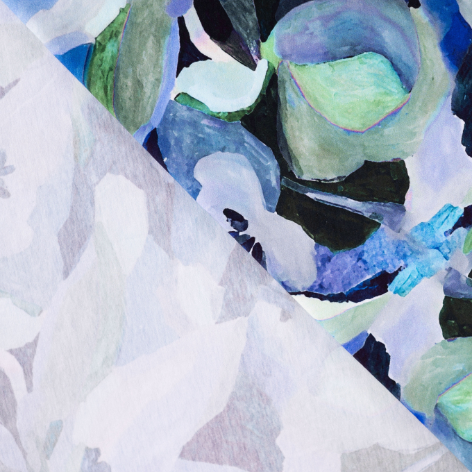 Viscose jersey abstract flowers, blauw