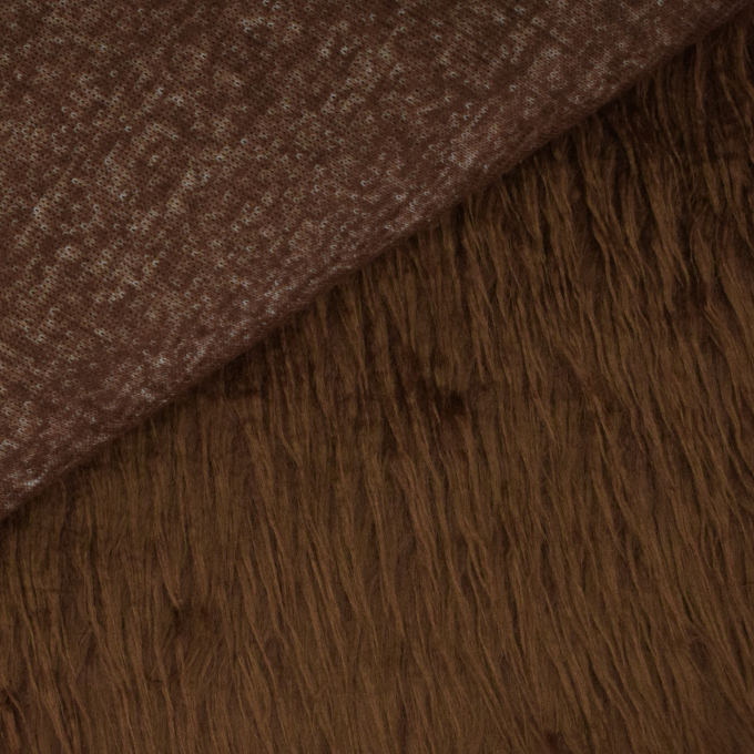 Tissu fausse fourrure à longs poils hirsutes, marron foncé