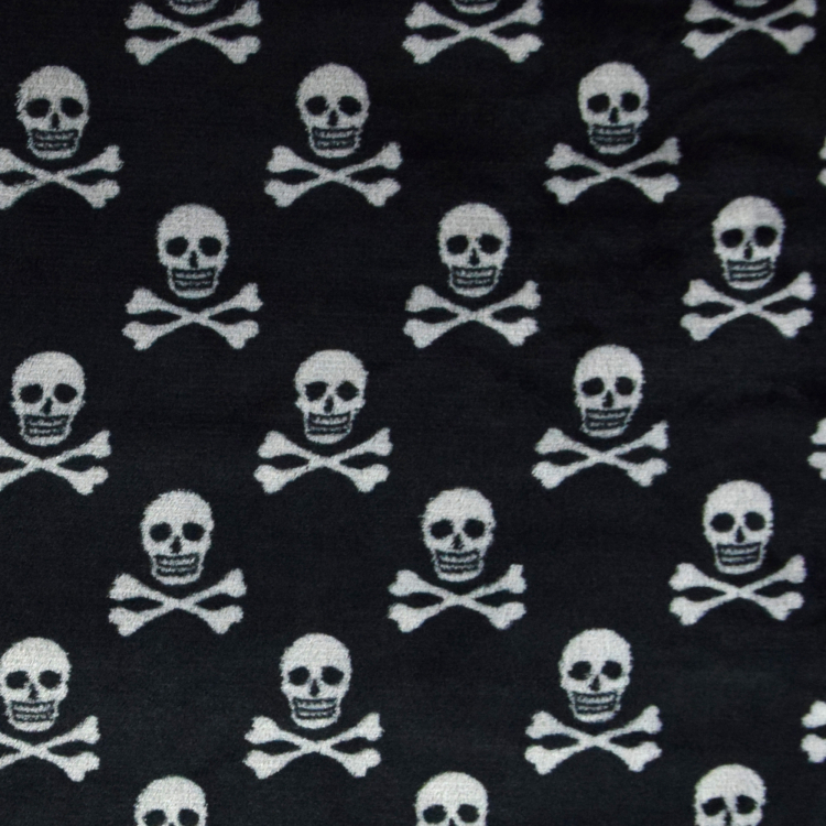 Flannel Fleece Skulls Black Fabrics Hemmers