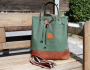 E-Book Frau Schnitte Bucket Bag Laetizia, german