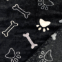Tissu polaire flanelle Pattes et os Paws and Bones, noir