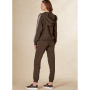 Naaipatroon Vogue 1832 combinatie, maat 32-48 Dui/En/Fr