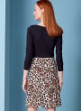 Patron Vogue 1850 jupe femme, taille 42-50, en français