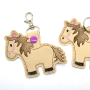 Fichier modèle broderie Porte-clés cheval Fadenstark