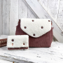 Tissu sherpa peluche teddy brodé léger, blanc cassé